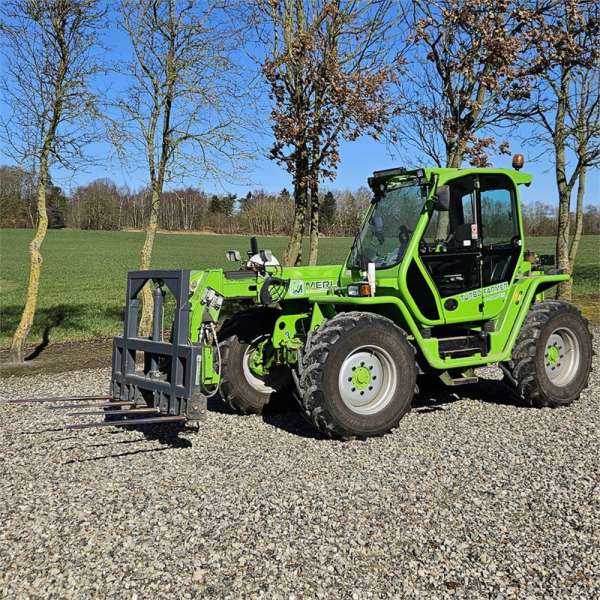 Manipulator Telescopic Merlo TURBO FARMER P40.7CS, Anul 2014
