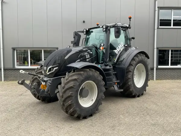 Tractor Valtra T175e Active, Anul 2023