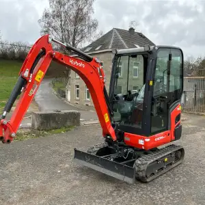 Miniexcavator Kubota KX019-4, Anul 2023