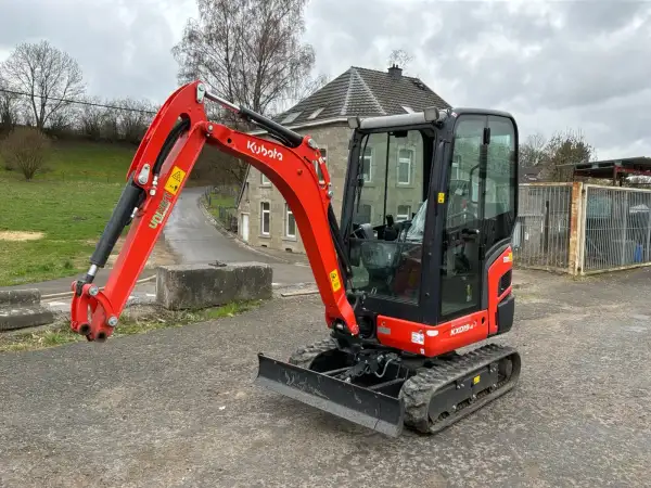 Miniexcavator Kubota KX019-4, Anul 2023