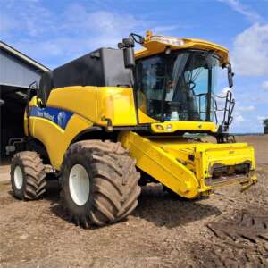 Recoltatoare agricole New Holland CX8080, Anul 2013