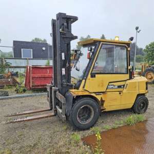 Stivuitoare Caterpillar DP45, Anul 2000