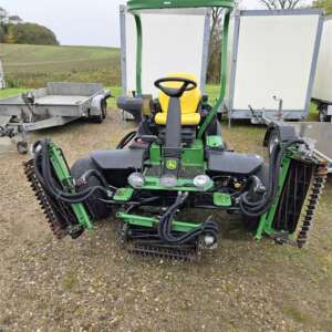 Mașini de cosit iarba John Deere 7700 Precisioncut, Anul 2010