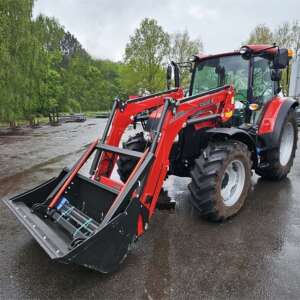 Tractor Case IH Farmall 100 A, Anul 2023
