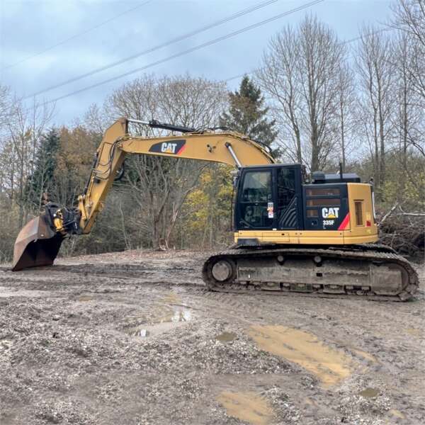 Excavatoare pe șenile Caterpillar 335 FL CR, Anul 2017