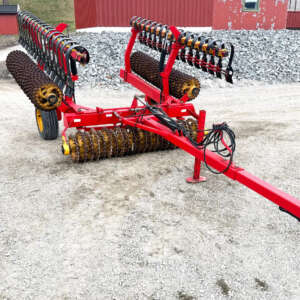 Remorcă Väderstad 7.3M Crosskill