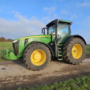 Tractor John Deere 8370 R, Anul 2015