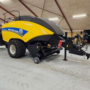 Maşină pentru fân şi furaje New Holland Bigbaler 1290, Anul 2019