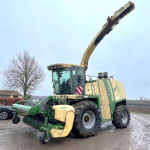 Recoltor de furaje Krone Big X 650 V8, Anul 2007