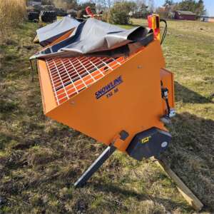 Distribuitor de nisip şi sare EPOKE SNOWLINE TSL 16, Anul 2021