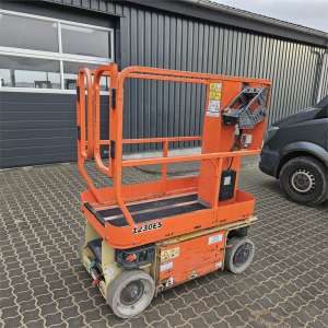 Platformă Verticală JLG 1230 ES, Anul 2015