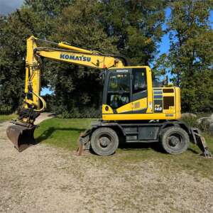 Excavator pe roți Komatsu PW148-11, Anul 2020