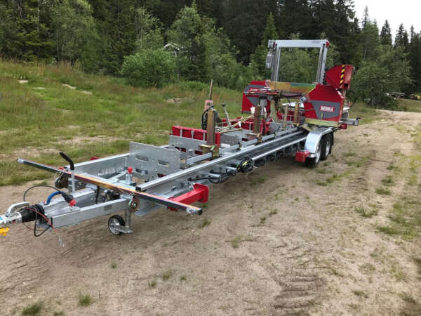 Fierăstrău cu bandă mobil Serra Montana ME 110, Anul 2025