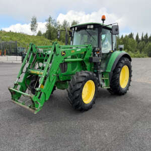 Tractor John Deere 6120 SE, Anul 2004