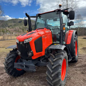 Tractor Kubota M6111, Anul 2026