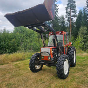 Tractor Fiat 880 DT, Anul 1978