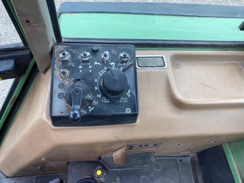 Tractor FENDT Farmer 310 LS Turbomatik, Anul 1986 - Imagine 42