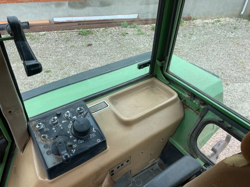 Tractor FENDT Farmer 310 LS Turbomatik, Anul 1986 - Imagine 46