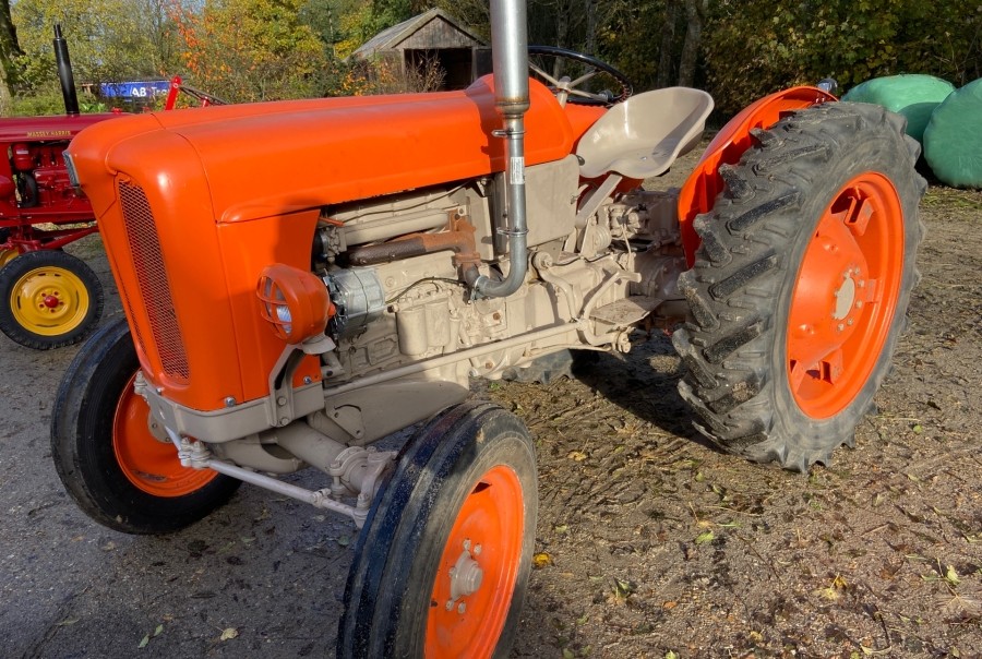 Tractor Fiat 411R, Anul 1964 - Imagine 4