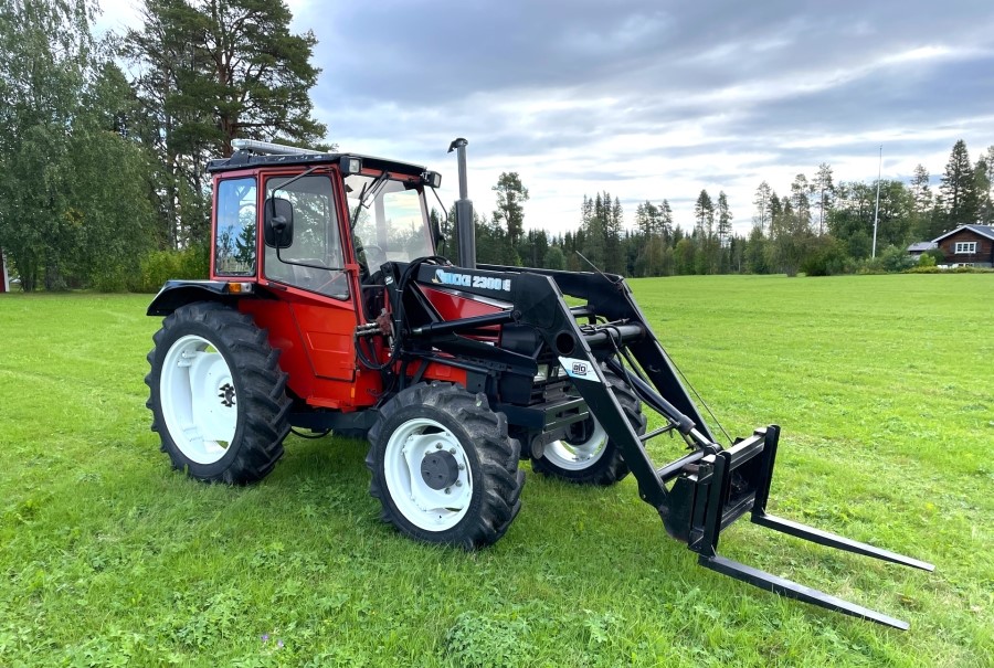Tractor Valmet 305, Anul 1986 - Imagine 2