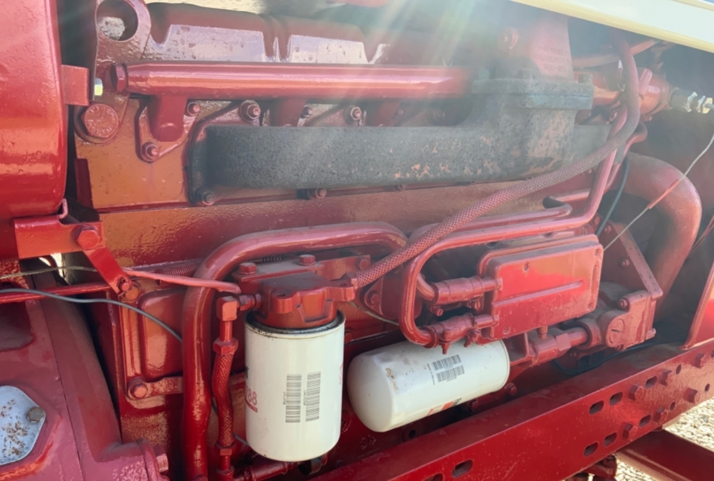 Tractor International Farmall 826, Anul 1971 - Imagine 9