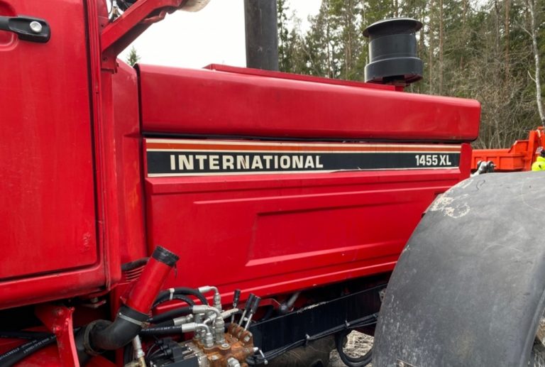 Tractor International 1455 XL, Anul 1985 - Imagine 14
