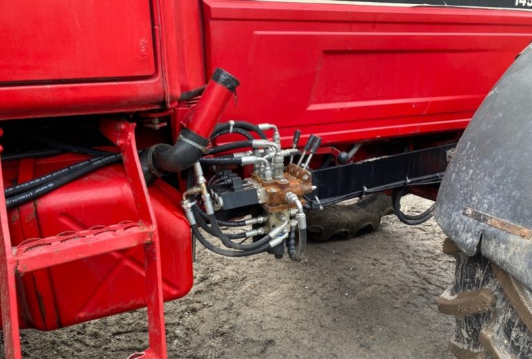 Tractor International 1455 XL, Anul 1985 - Imagine 15