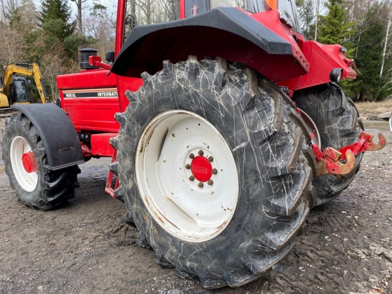 Tractor International 1455 XL, Anul 1985 - Imagine 23