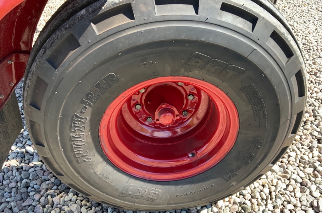 Tractor International Farmall 826, Anul 1971 - Imagine 26