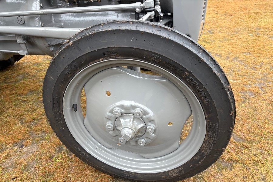 Tractor Massey Ferguson TEA-20 B, Anul 1955 - Imagine 36