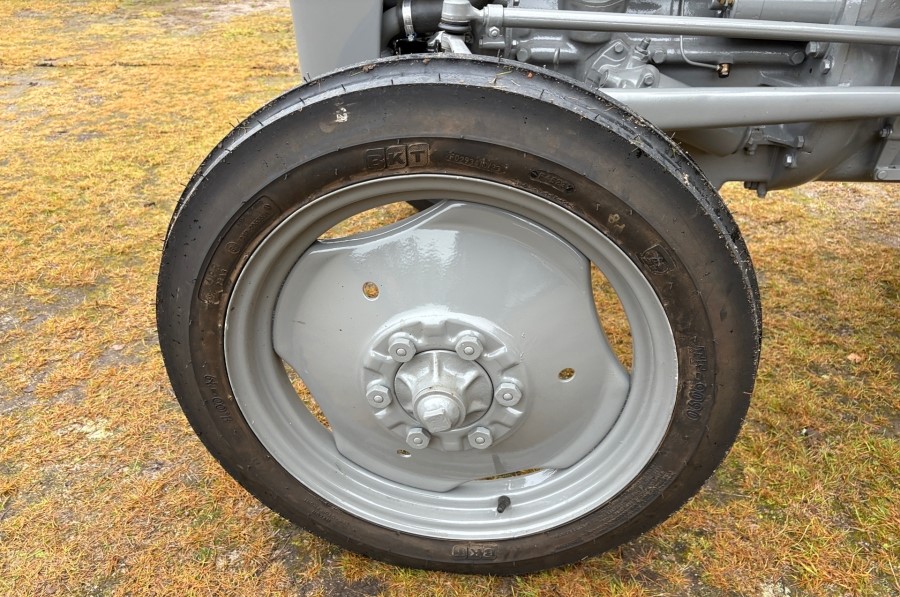 Tractor Massey Ferguson TEA-20 B, Anul 1955 - Imagine 38