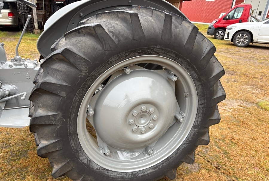 Tractor Massey Ferguson TEA-20 B, Anul 1955 - Imagine 43