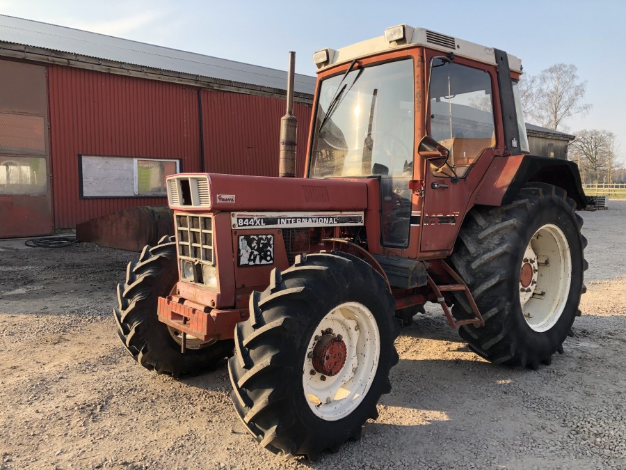 Tractor International 844 AXL, Anul 1985