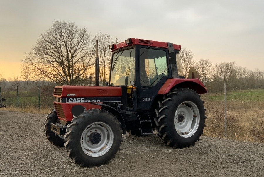 Tractor Case International 745 XL, Anul 1988