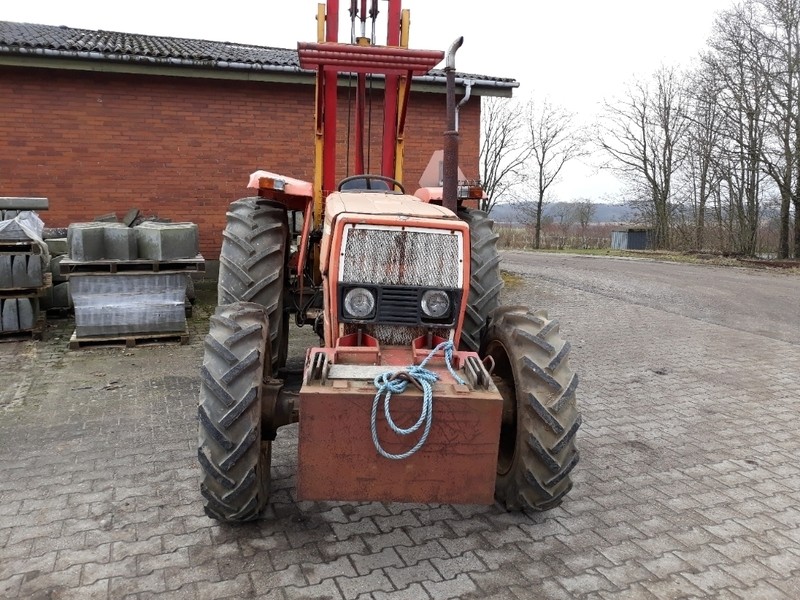 Tractor Fiat Universal 553 DT, Anul 1988 - Imagine 3