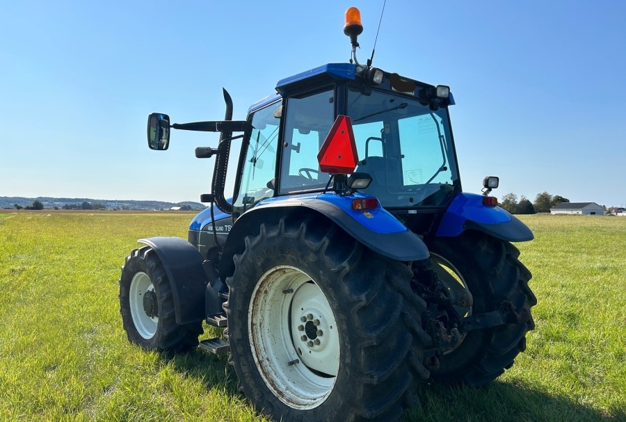 Tractor New Holland TS 115, Anul 2003 - Imagine 6