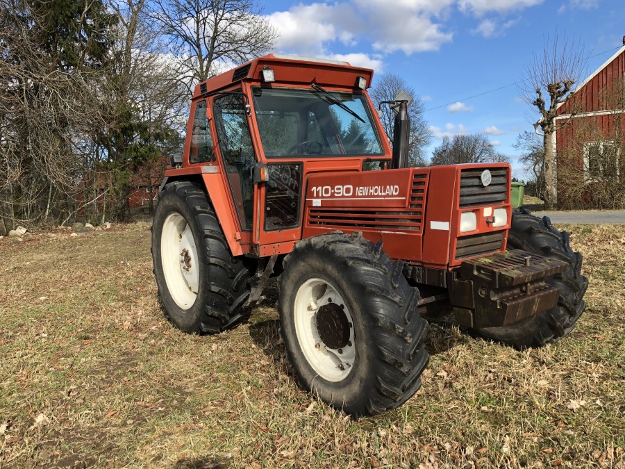 Tractor New Holland 110-90, Anul 1998 - Imagine 2