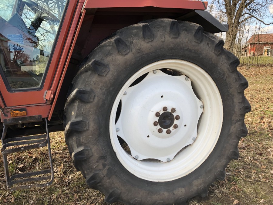 Tractor New Holland 110-90, Anul 1998 - Imagine 11