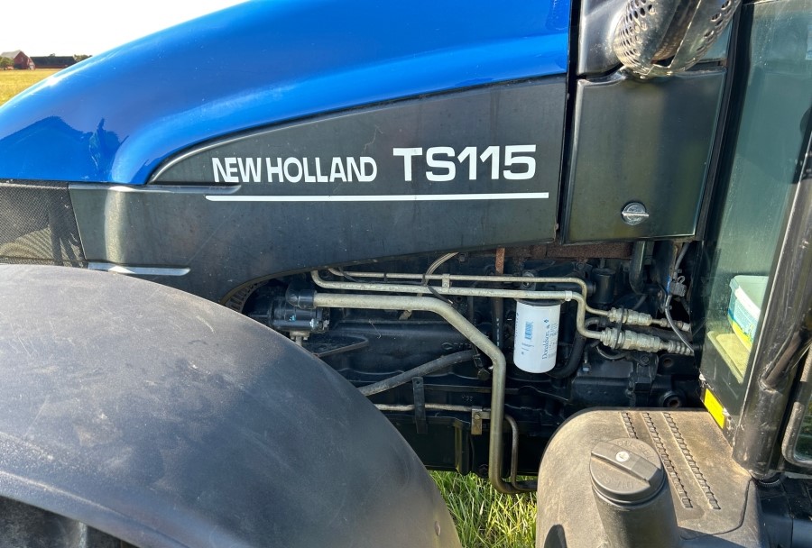 Tractor New Holland TS 115, Anul 2003 - Imagine 13