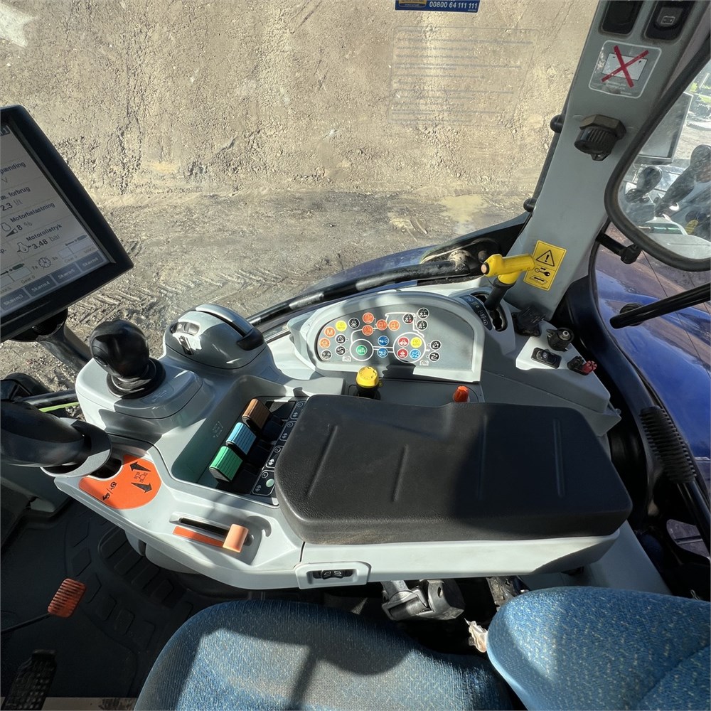 Tractor New Holland T6.160, Anul 2015 - Imagine 20
