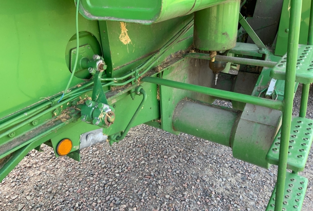 Combină agricolă John Deere 1055, Anul 1989 - Imagine 21