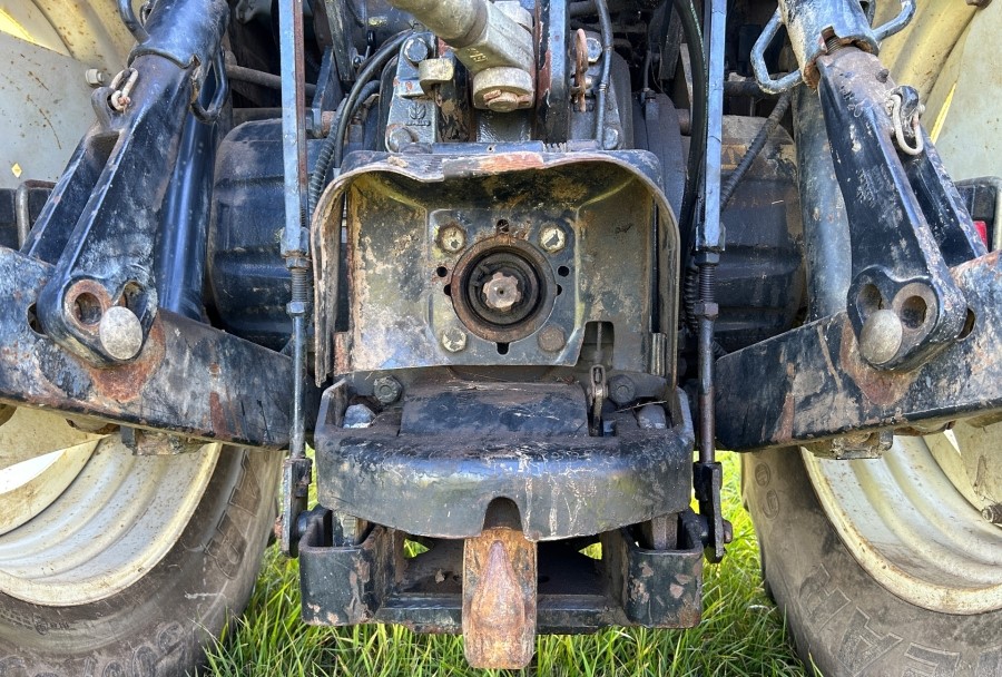 Tractor New Holland TS 115, Anul 2003 - Imagine 23