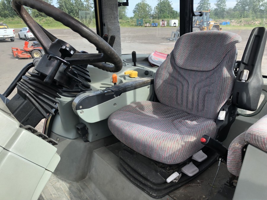 Tractor Massey Ferguson 6270, Anul 2000 - Imagine 25