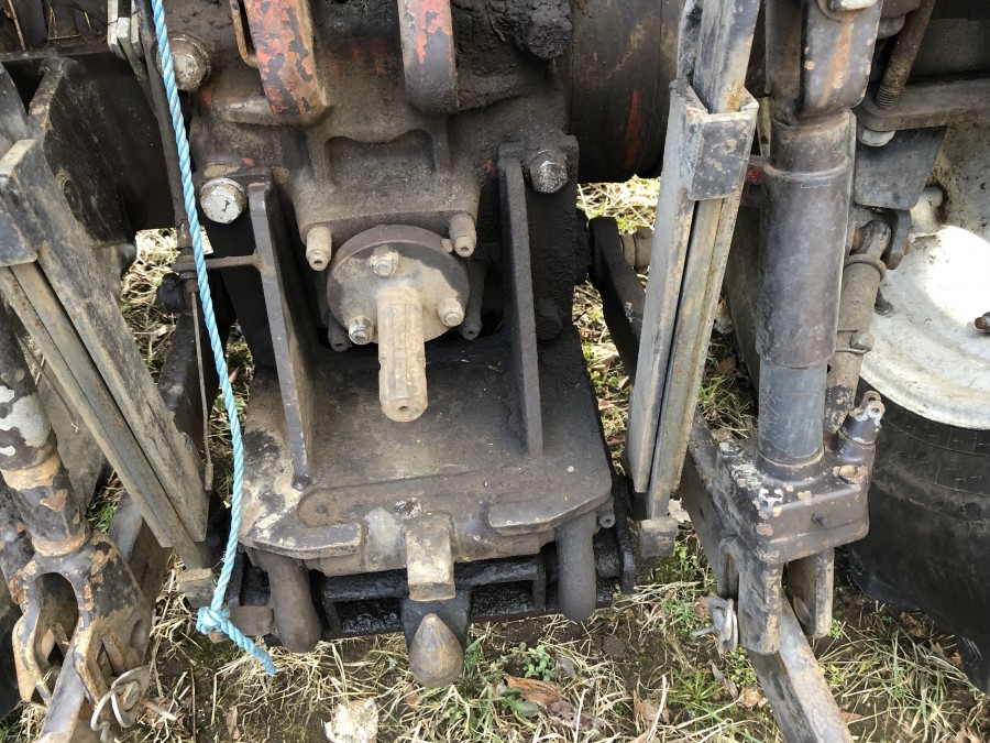 Tractor New Holland 110-90, Anul 1998 - Imagine 25
