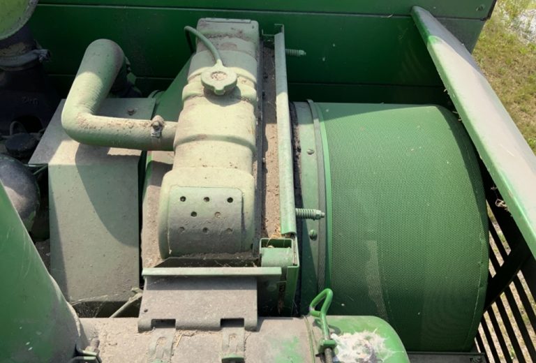Combină agricolă John Deere 1055, Anul 1989 - Imagine 26