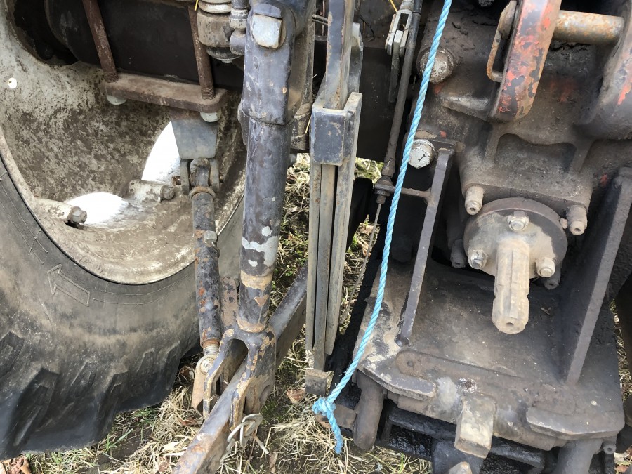 Tractor New Holland 110-90, Anul 1998 - Imagine 27