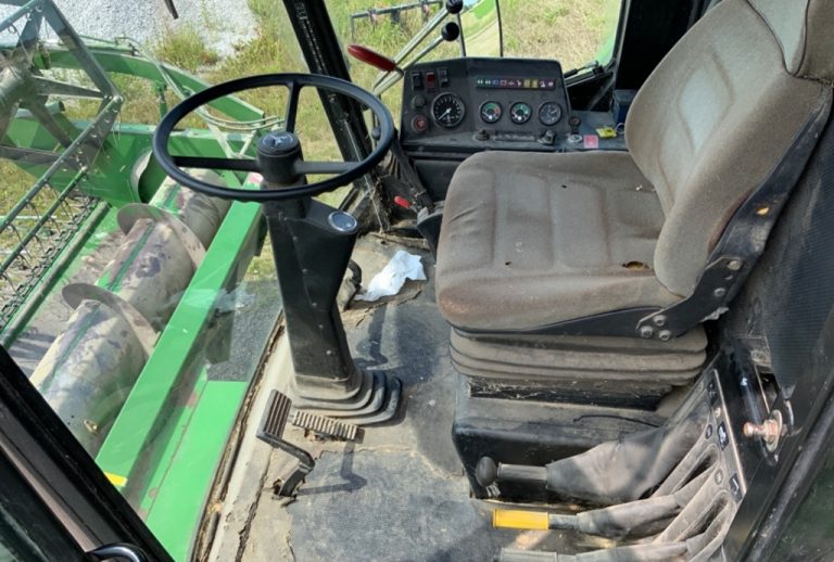 Combină agricolă John Deere 1055, Anul 1989 - Imagine 28