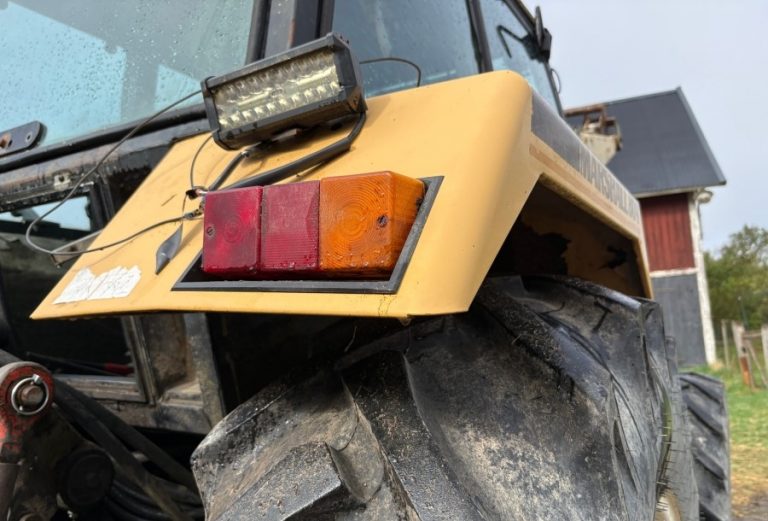 Tractor Marshall 804, Anul 1990 - Imagine 30