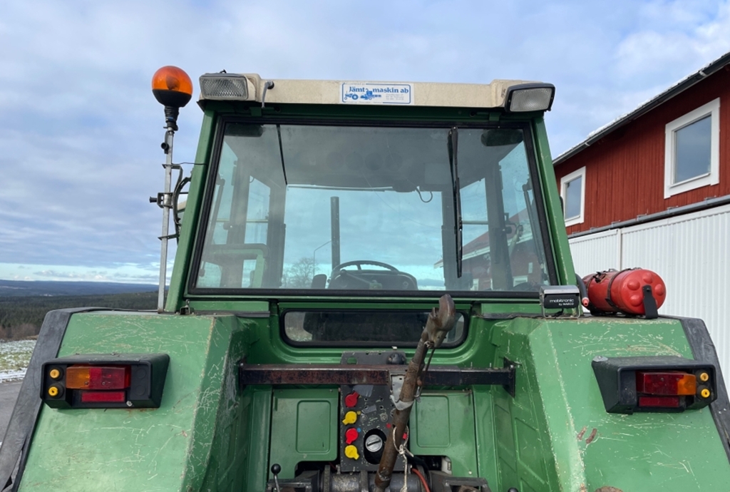Tractor Fendt 311 LSA, Anul 1989 - Imagine 30