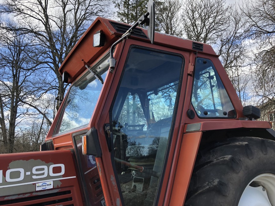 Tractor New Holland 110-90, Anul 1998 - Imagine 30